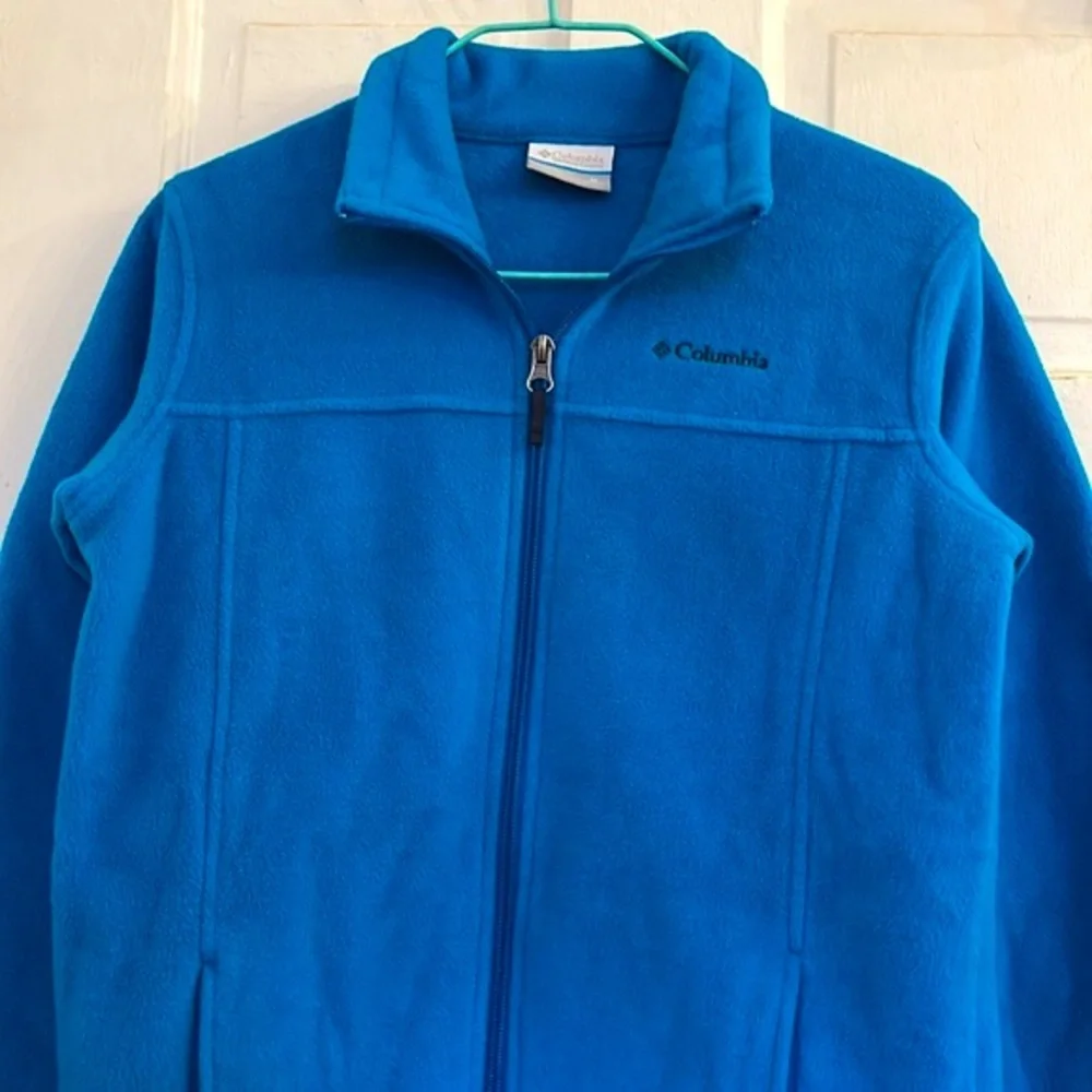 Columbia kids blue fleece jacket in size medium 10-12